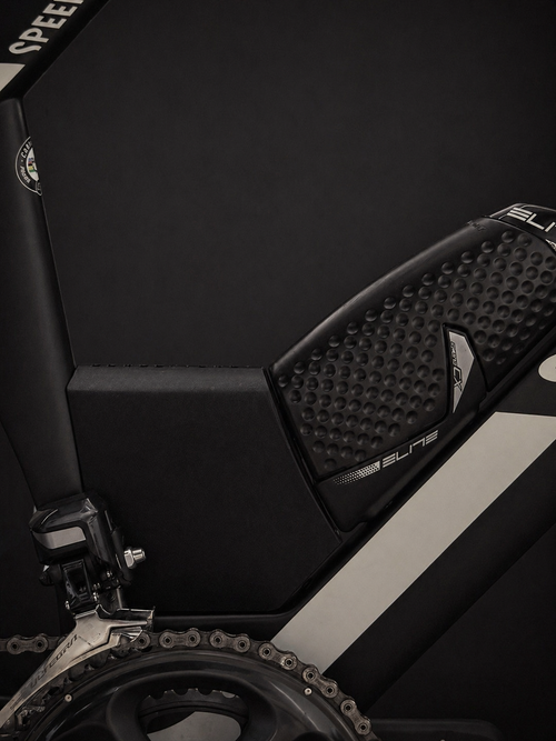 AeroToolbox Canyon Speedmax CF SLX 2018 – am Rahmen montiert